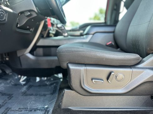 Used 2018 Ford F150 XLT w/ Equipment Group 302A Luxury AWD/4WD image 15