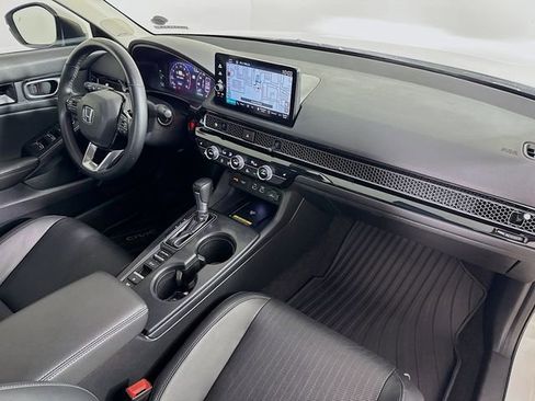 Used 2022 Honda Civic Touring image 36
