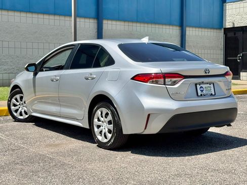 Used 2023 Toyota Corolla LE FWD image 7