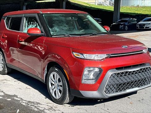 Used 2020 Kia Soul LX FWD image 18
