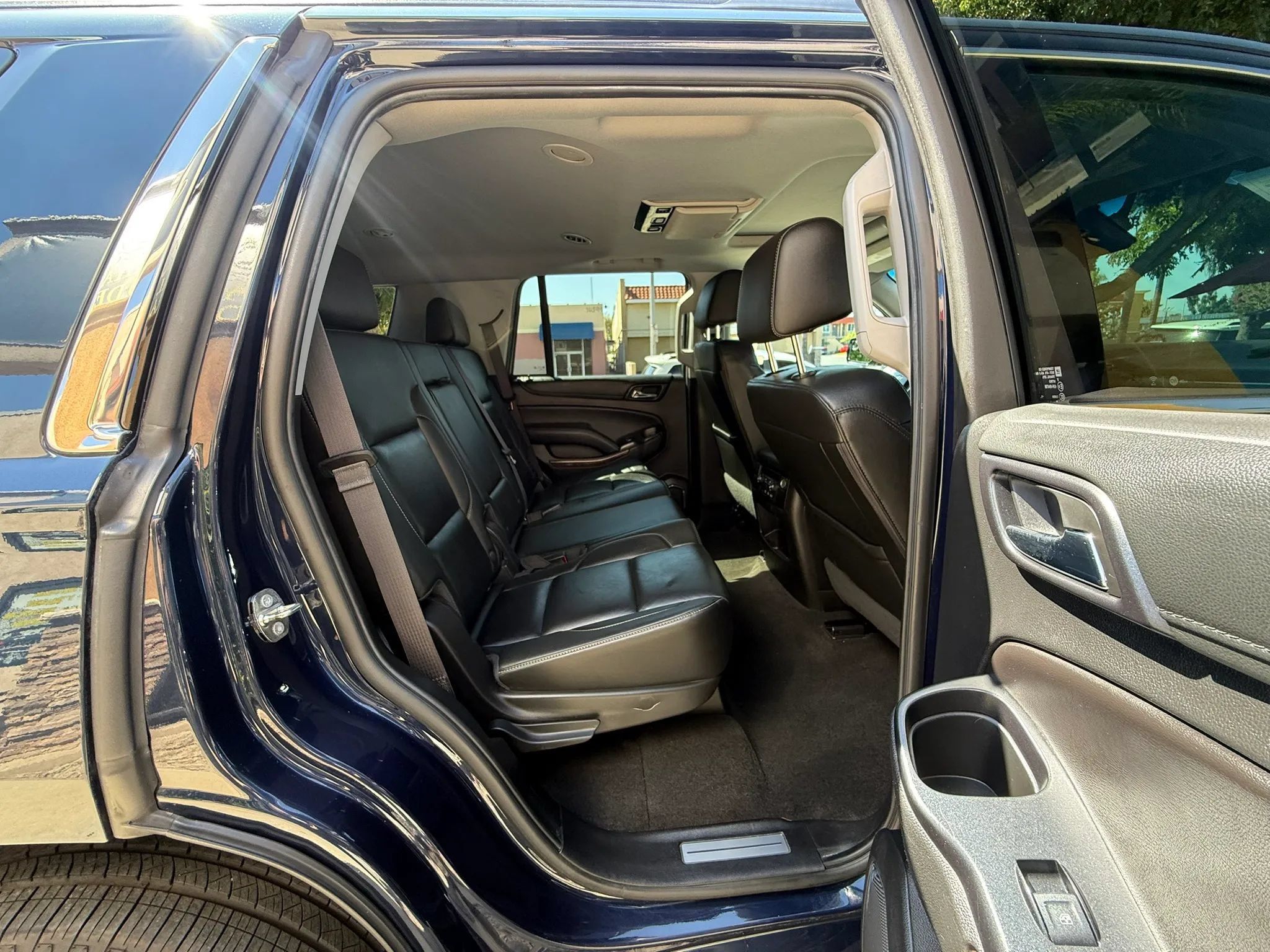 Used 2018 Chevrolet Tahoe LT RWD image 20