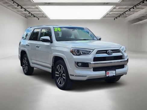 Used 2024 Toyota 4Runner Limited AWD/4WD image 8