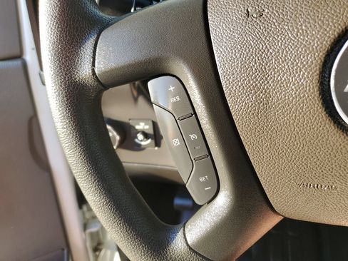 Used 2025 Chevrolet Express 2500 Extended w/ Driver Convenience Package RWD image 25
