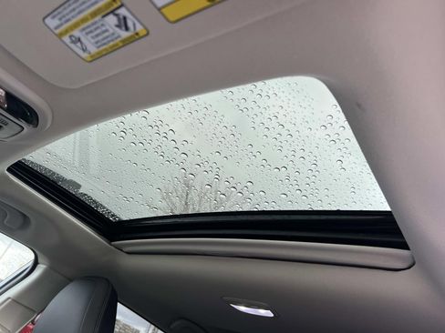 Certified 2025 Subaru Outback Limited image 32