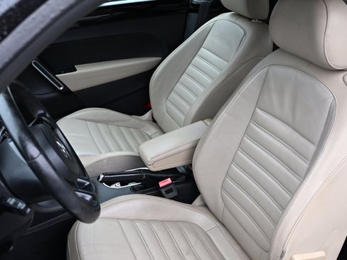 Used 2013 Volkswagen Beetle 2.5 50's Edition image 14