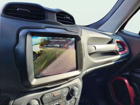 Certified 2023 Jeep Renegade Trailhawk image 35