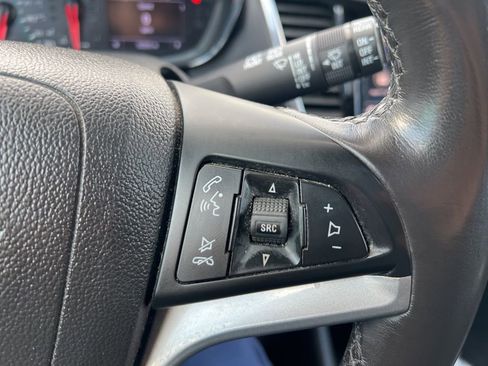 Used 2020 Chevrolet Trax Premier image 18