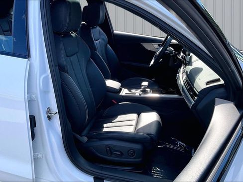 Used 2023 Audi A4 2.0T Premium Plus w/ Premium Plus Package AWD/4WD image 29
