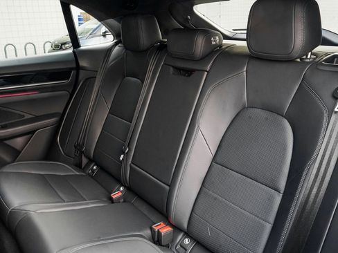 Used 2024 Porsche Macan 4 Electric image 17