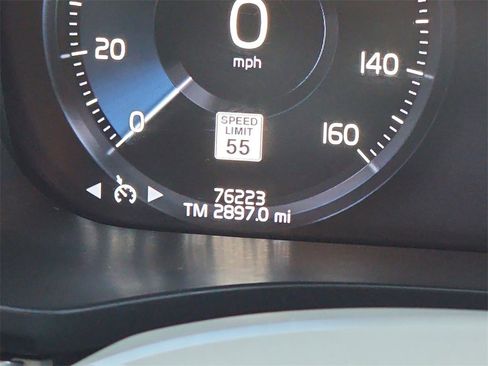 Used 2021 Volvo XC60 T5 Inscription w/ Protection Package Premier image 12