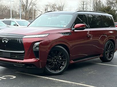 New 2025 INFINITI QX80 Luxe