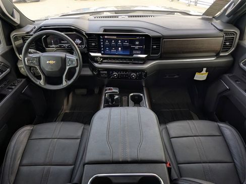 Certified 2025 Chevrolet Silverado 1500 High Country w/ High Country Premium Package AWD/4WD image 20