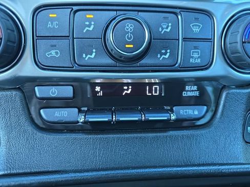 Used 2019 Chevrolet Tahoe Premier AWD/4WD image 27