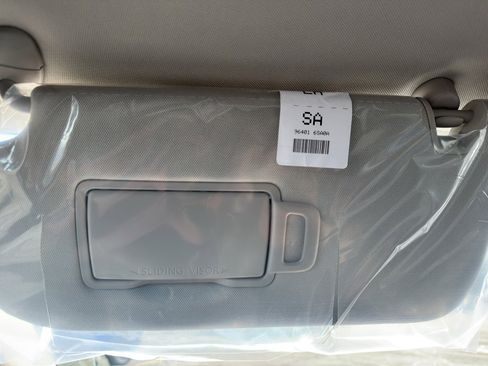 New 2026 Nissan Pathfinder SL image 24