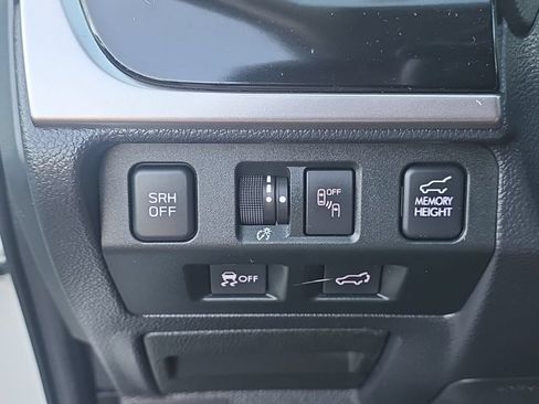 Used 2018 Subaru Forester 2.5i Touring AWD/4WD image 16