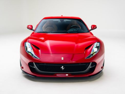 Used 2019 Ferrari 812 Superfast image 12