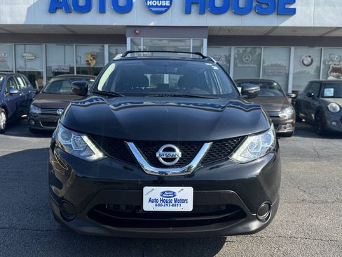 Used 2017 Nissan Rogue Sport SV AWD/4WD image 3