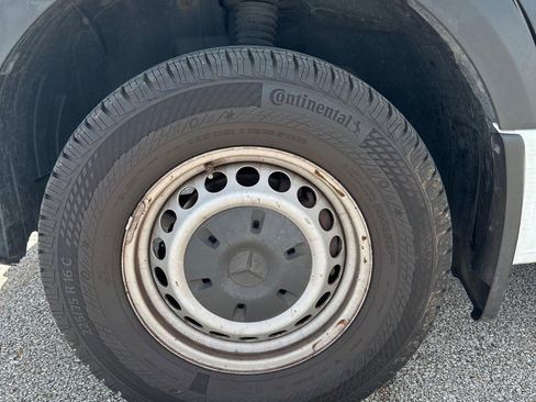 Used 2021 Mercedes-Benz Sprinter 3500 w/ Driver Convenience Package image 9