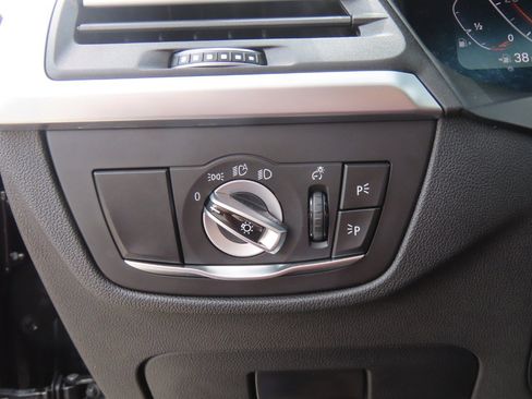 Used 2024 BMW X4 xDrive30i w/ Premium Package AWD/4WD image 27