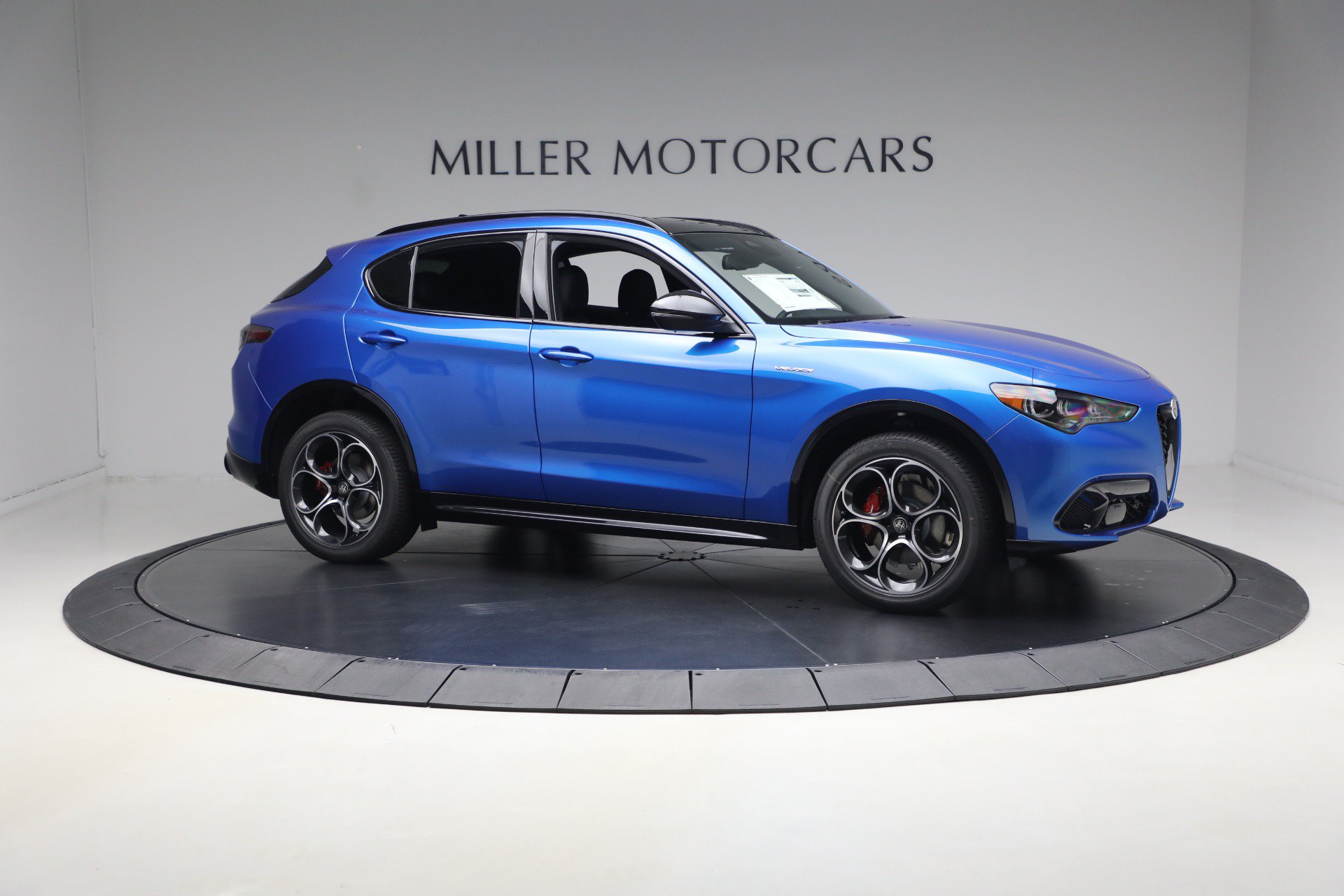 New 2026 Alfa Romeo Stelvio Sprint AWD/4WD image 10