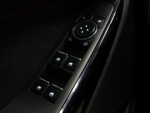 Used 2023 Ford Explorer ST-Line AWD/4WD image 24