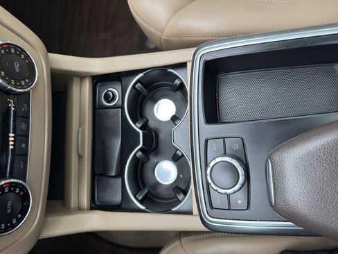 Used 2014 Mercedes-Benz ML 350 4MATIC image 23