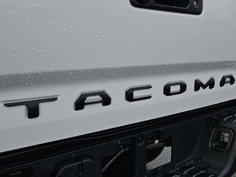 Certified 2023 Toyota Tacoma SR5 image 30