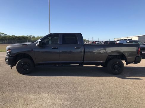 New 2026 RAM 2500 Tradesman AWD/4WD image 4