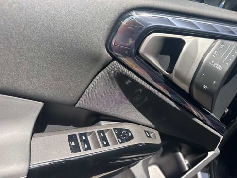 Used 2026 BMW X3 xDrive30 w/ Convenience Package image 17