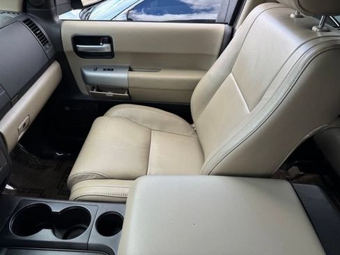 Used 2008 Toyota Sequoia Limited AWD/4WD image 23