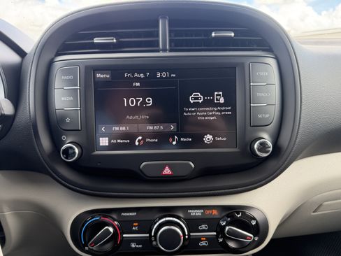 Certified 2023 Kia Soul LX FWD image 21