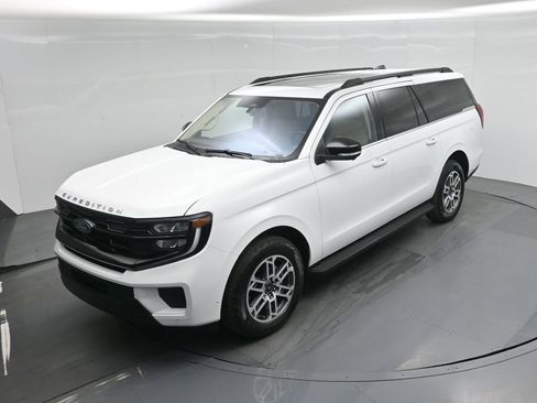 Certified 2025 Ford Expedition Max Active image 44