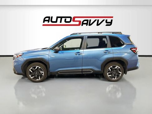 Used 2025 Subaru Forester Limited AWD/4WD image 4