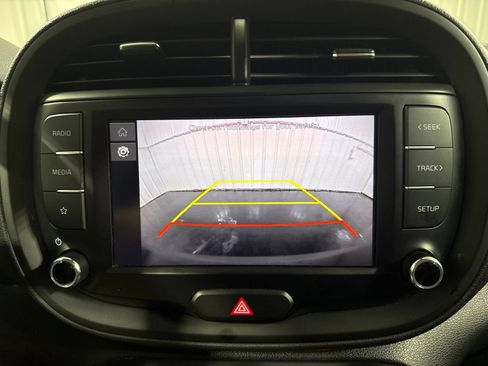 Used 2024 Kia Soul LX w/ Option Group 015 FWD image 27