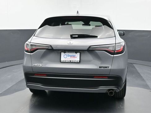 Used 2025 Honda HR-V Sport image 4