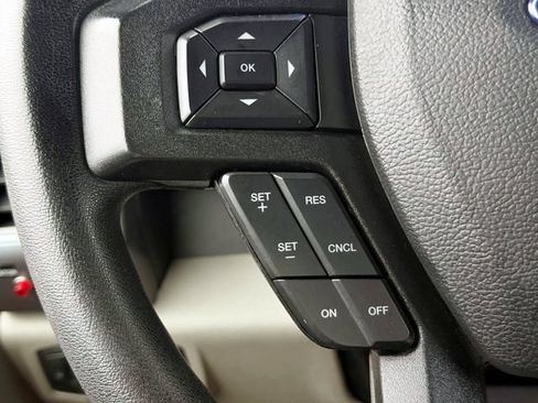 Used 2020 Ford F550 4x4 Crew Cab Super Duty w/ XLT Value Package image 23
