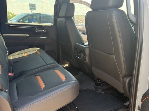 Used 2024 GMC Sierra 2500 AT4 w/ AT4 Premium Plus Package AWD/4WD image 16