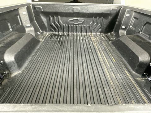 Used 2024 Chevrolet Silverado 1500 LT AWD/4WD image 28