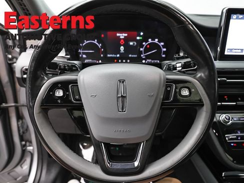 Used 2022 Lincoln Corsair AWD w/ Premium Package image 10
