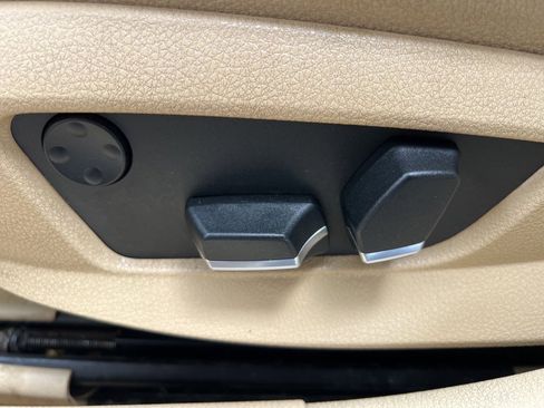 Used 2012 BMW 535i Sedan image 38