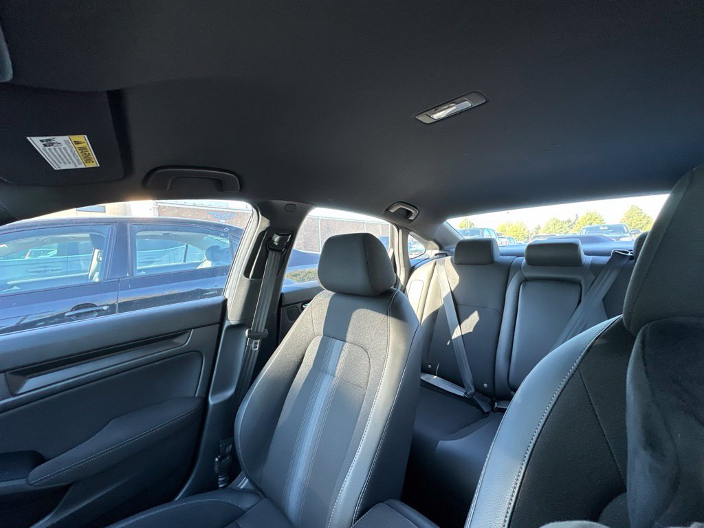 Certified 2025 Honda Civic Sport image 8