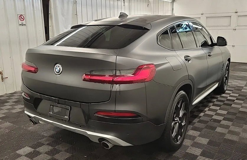 Used 2021 BMW X4 xDrive30i AWD/4WD image 2