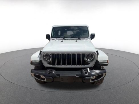 Used 2025 Jeep Wrangler Sahara AWD/4WD image 3