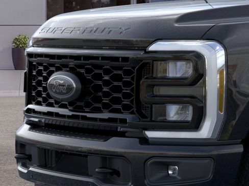New 2026 Ford F250 Lariat w/ Black Appearance Package AWD/4WD image 56