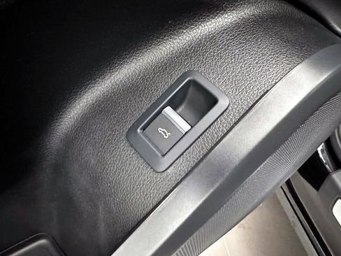 Certified 2023 Audi Q5 2.0T Premium w/ Convenience Package AWD/4WD image 20