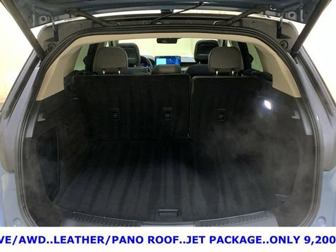 Used 2025 Lincoln Corsair Reserve w/ Equipment Group 202A image 18