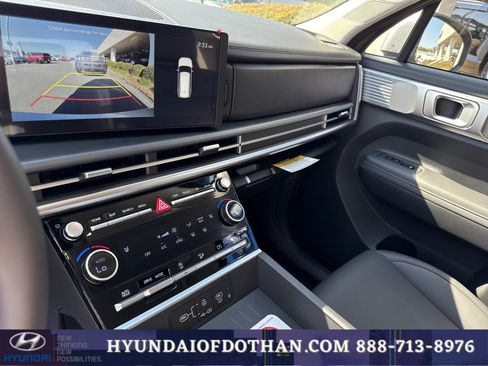 Used 2026 Hyundai Santa Fe SEL FWD image 9