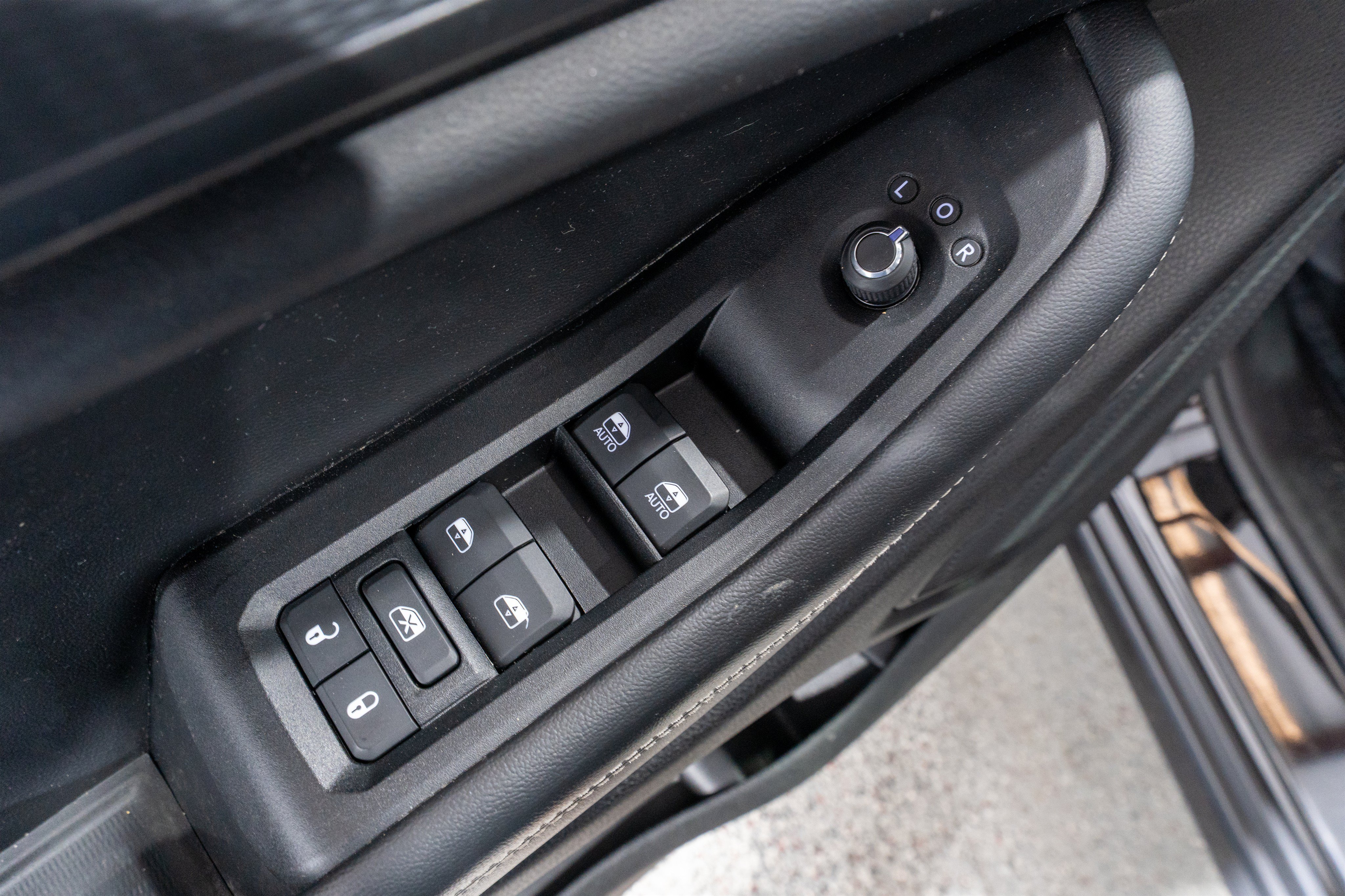 Used 2023 Jeep Grand Cherokee L Laredo AWD/4WD image 13