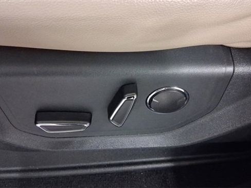 Used 2024 Ford Expedition Limited image 26