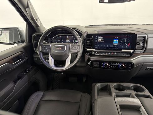 Used 2025 GMC Sierra 1500 SLT image 21